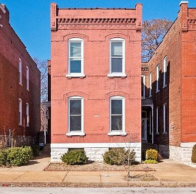 1st image of 2625 Iowa Ave