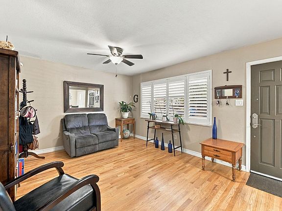 4th image of 4320 67th St