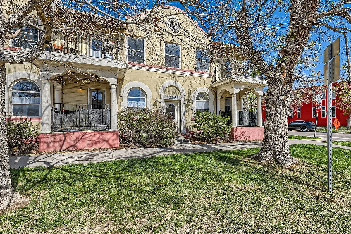 Building Photo - 2363 Champa St #102