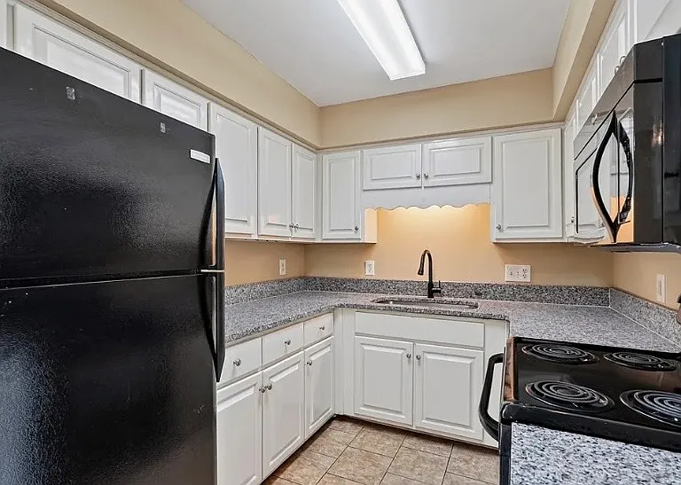42 Eastgate Cir #A — Photo 7
