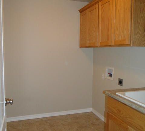 4th image of 1533 Kokanee Ln