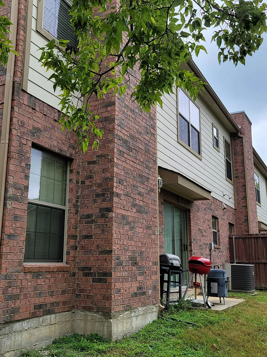 Building Photo - 3713 Pearl Trl
