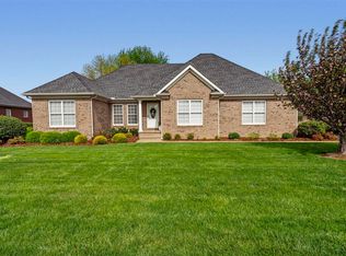 805 Hardwoods Dr, Bowling Green, KY 42104