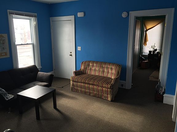 2nd image of 2511 4th St N #E