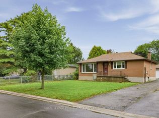 59 Campbell Cres, Kingston, ON K7M 1Z6