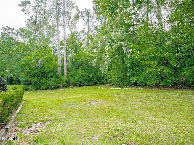 933 Campbellton Dr — Photo 33