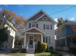 9 S Middaugh St, Somerville, NJ 08876