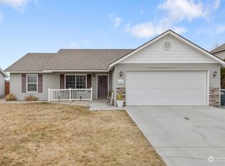1114 W Luta St, Moses Lake, WA 98837