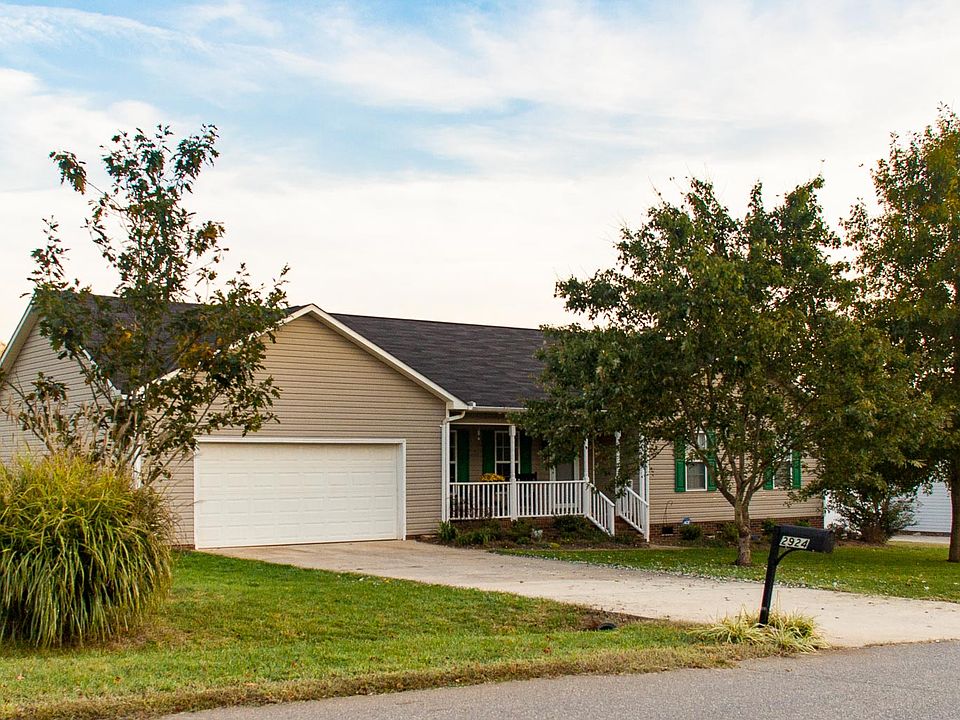 1st image of 2924 Cabin Creek Dr