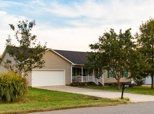 2924 Cabin Creek Dr, Catawba, NC 28609