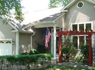 50 Spellman Point Rd, East Hampton, CT 06424