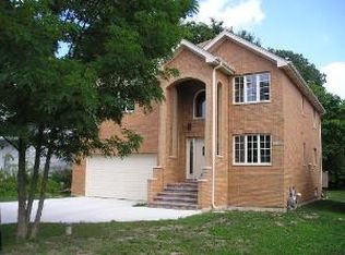 38141 N 3rd Ave, Spring Grove, IL 60081