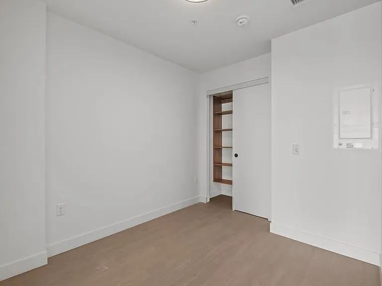 422 E 3rd St #655 — Photo 7