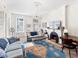 142 W 11th St APT 2, New York, NY 10011