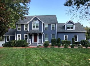 13 Olde Surrey Ln, Medway, MA 02053