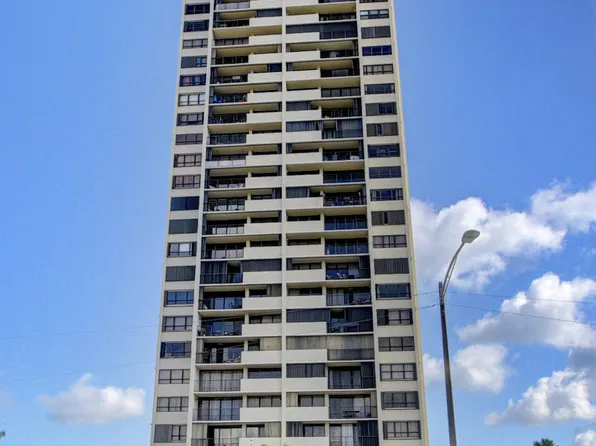 5600 N Flagler Drive #1106, West Palm Beach, FL 33407