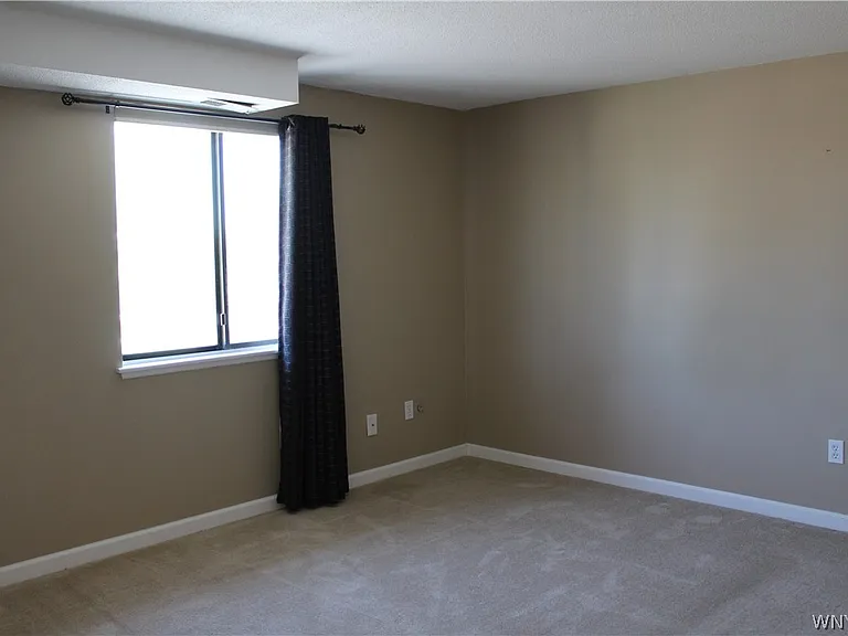3948 Ridge Lea Rd #D — Photo 17