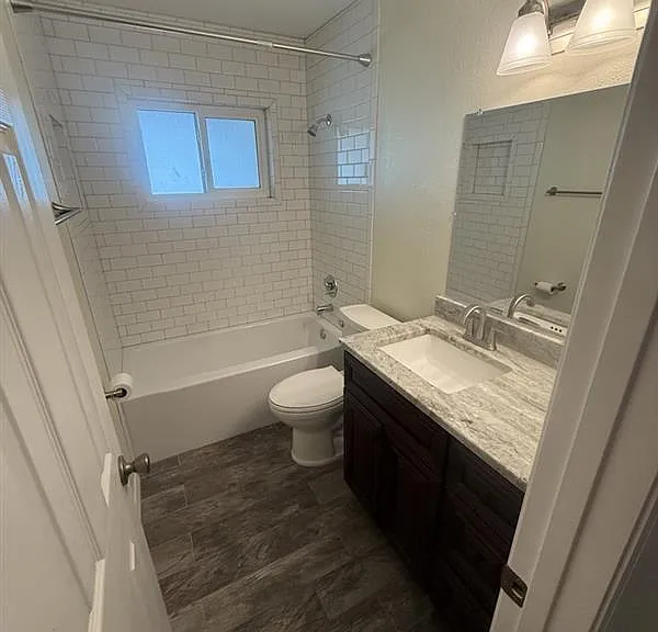 3072 Jennings Dr — Photo 4