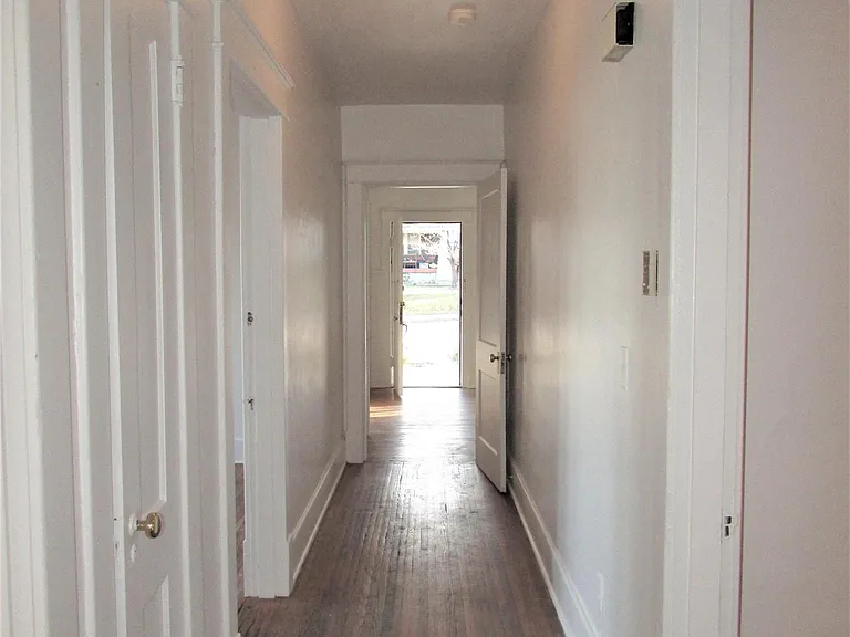 3100 Vanderbilt Pl #1 — Photo 9