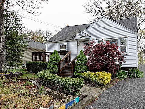 4th image of 608 Hardenbergh Ave