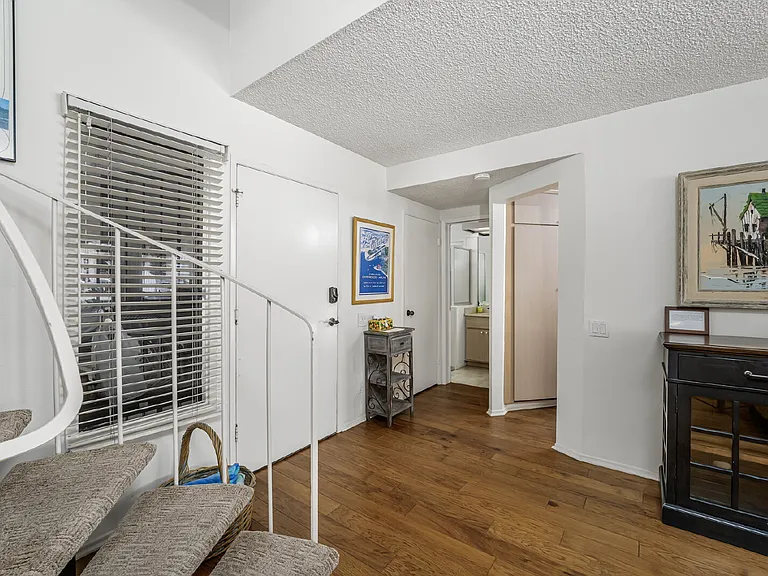 805 N Bay Front — Photo 19