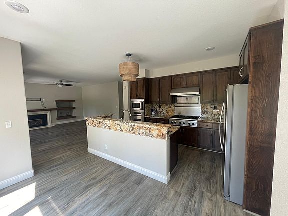 2nd image of 1331 Fullerton Dr