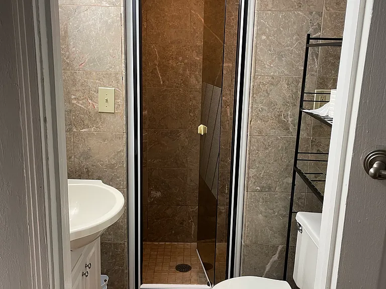 5108 Park Lake Rd #B — Photo 6