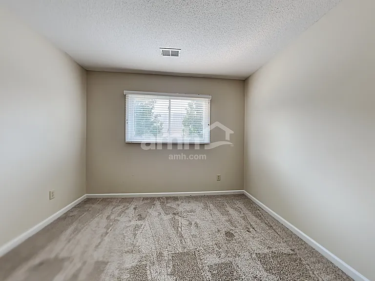 5005 Bristol Woods — Photo 10