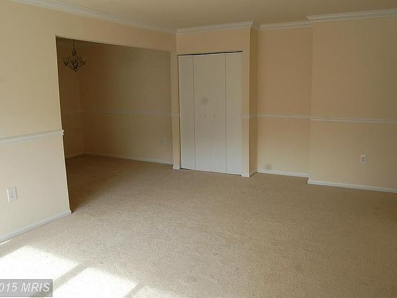 4th image of 868 College Pkwy #10
