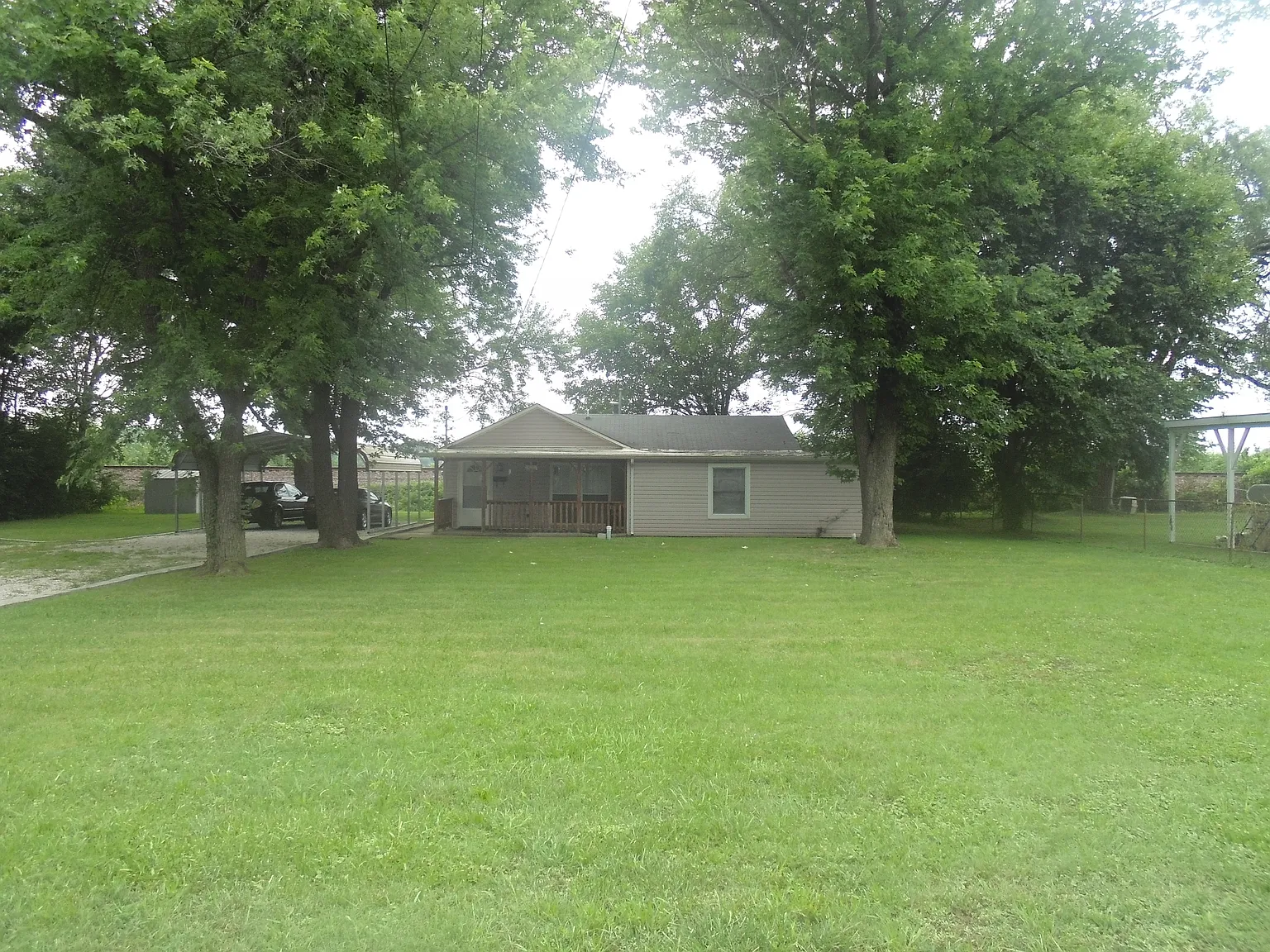 503 Cooper Dr photo 1