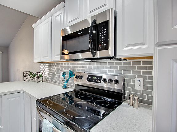 4th image of 5121 E Tamblo Dr