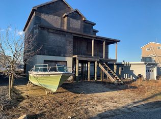 42 W Sail Dr, Little Egg Harbor Township, NJ 08087