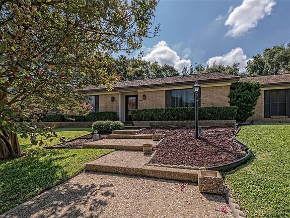2nd image of 9448 Red River Dr