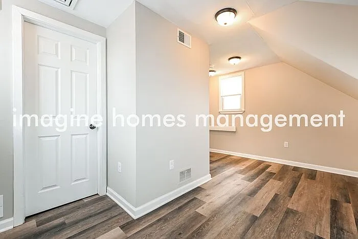 1335 Stowe Ave — Photo 11