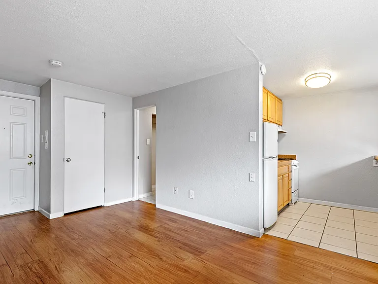 Parkview Lofts — Photo 18