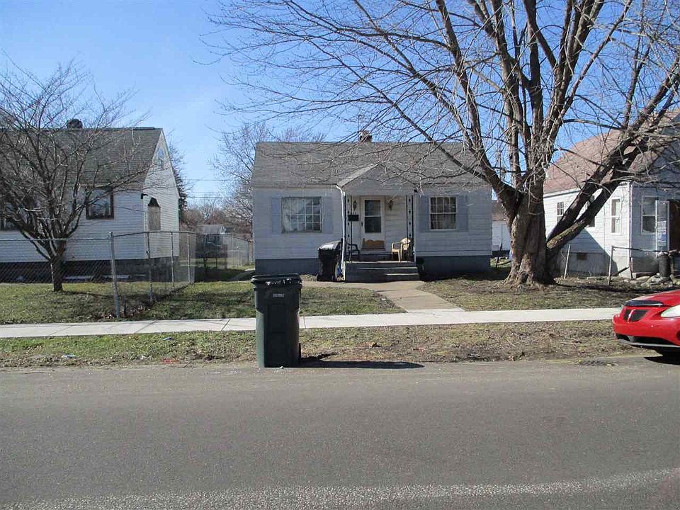 1st image of 417 S Lake St