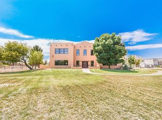 103 Equestrian Ln, Sunland Park, NM 88008