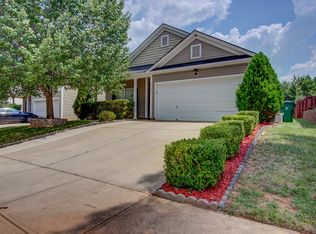 4708 Potters Glen Rd, Charlotte, NC 28269