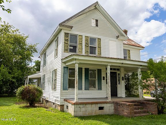 3rd image of 313 N Oakum Street