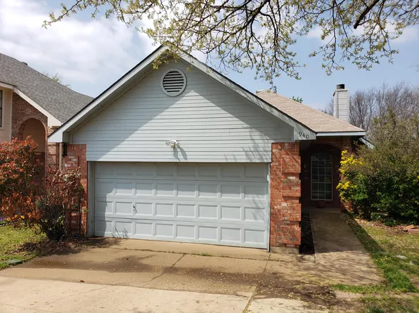 940 S Old Orchard Ln, Lewisville, TX 75067