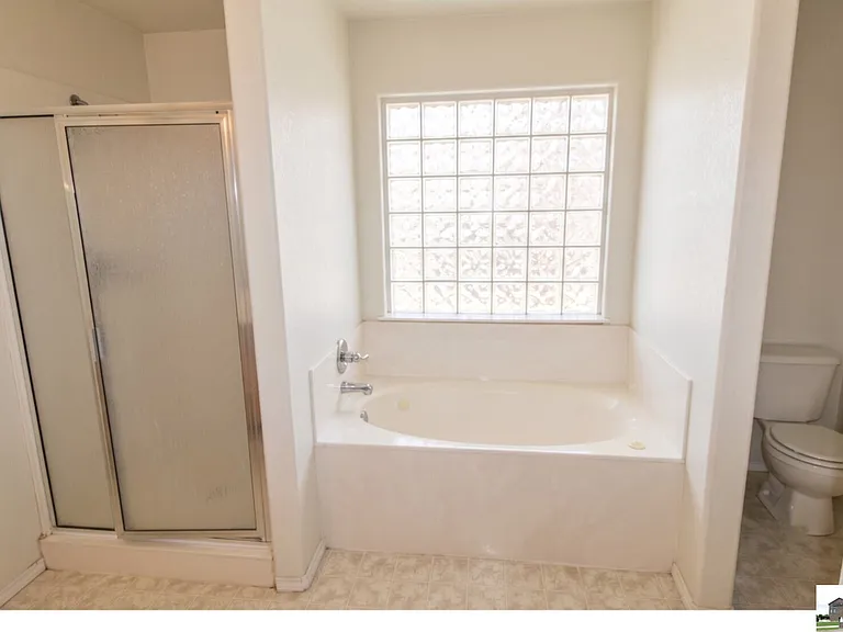 1906 Flagstaff Dr — Photo 17