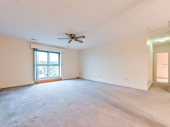 5th image of 150 Rumford Ave APT 410