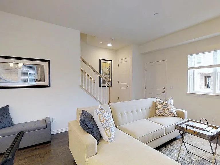 314 N Parkside Dr #E — Photo 8