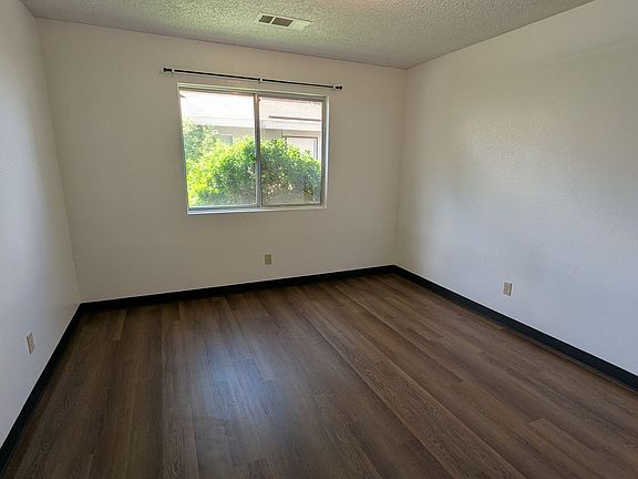 5th image of 154-158 162nd St #G