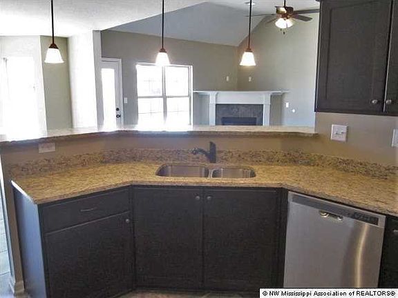 3rd image of 3362 Hillvalley Ln