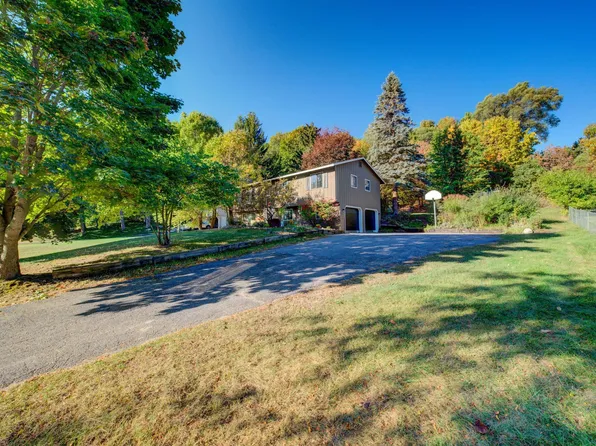 3111 Paysage Pl, Traverse City, MI 49684