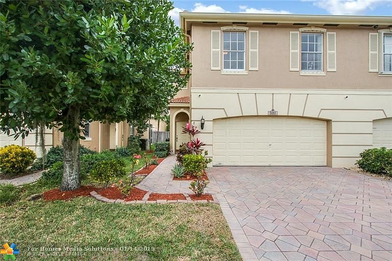 1st image of 5181 Meadow Oaks Dr