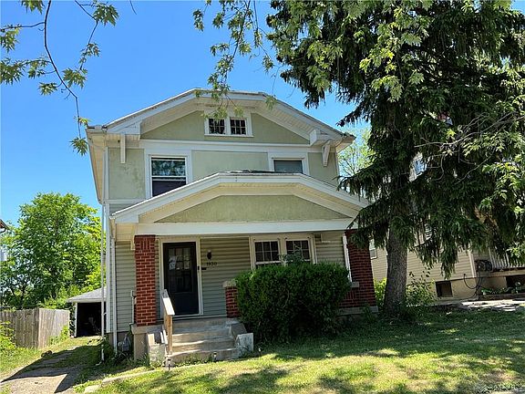 3rd image of 1930 Emerson Ave