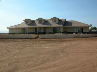 9785 Muscatel St, Oak Hills, CA 92344