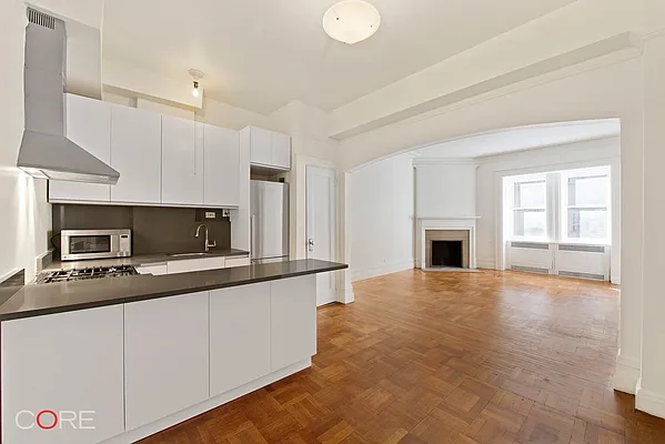 Rented by CORE | media 1